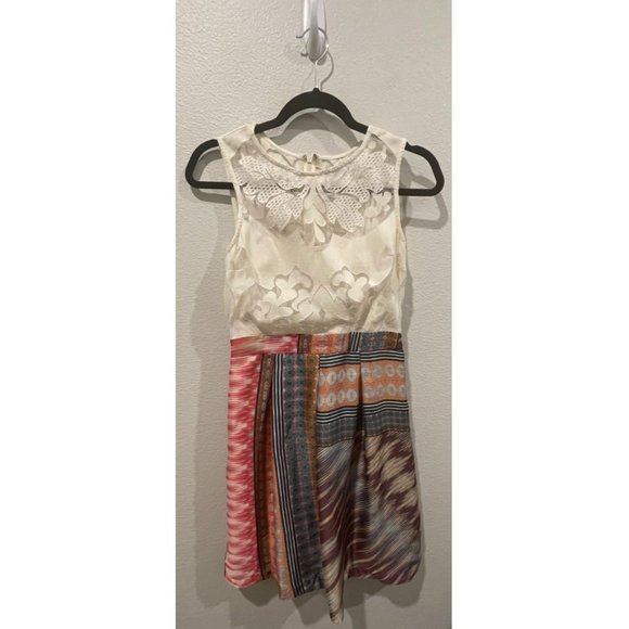 WESTON Mismado Lace Mini Dress - Picture 2 of 5